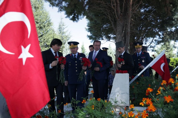 Kanlıpınar Şehitliği’nde anma töreni düzenlendi