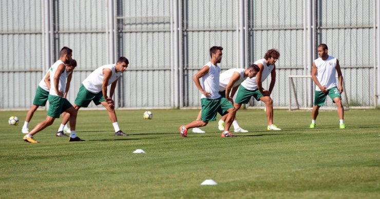 Bursaspor’da hazırlıklar sürüyor