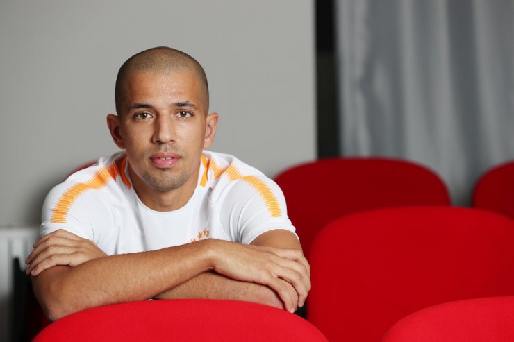 Feghouli: "Maçta elendik ve bundan dolayı ağladım"