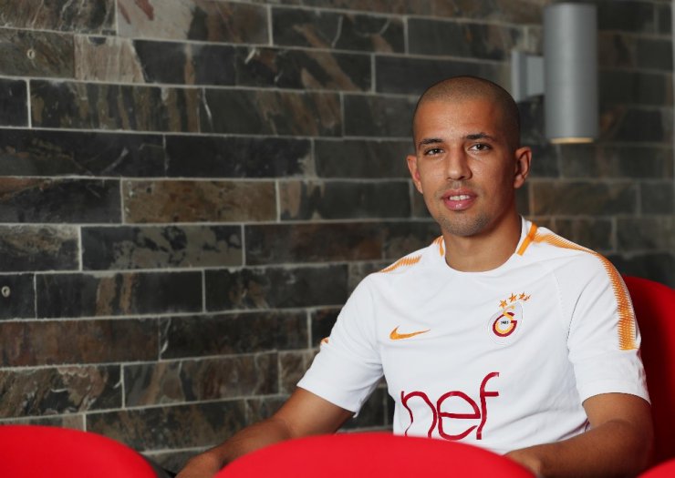 Feghouli: "Maçta elendik ve bundan dolayı ağladım"