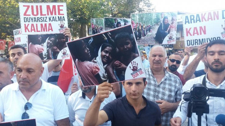 Arakan’da yaşanan katliam Bursa’da protesto edildi