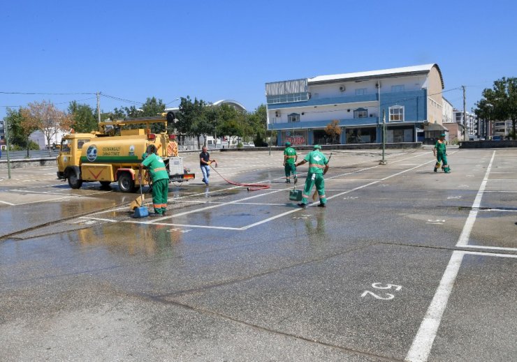 Osmangazi’de kurban kesim yerleri temizlendi