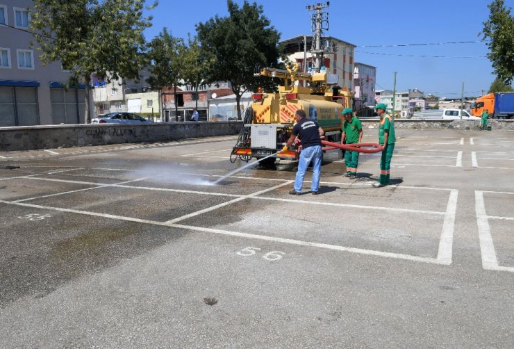 Osmangazi’de kurban kesim yerleri temizlendi