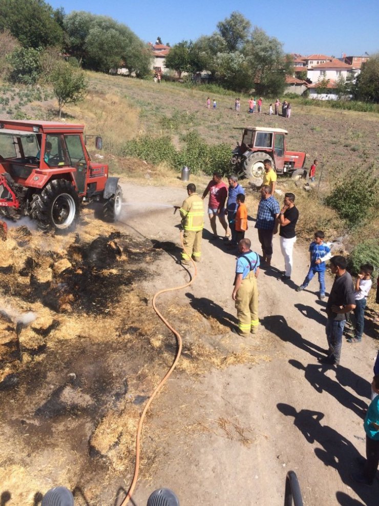 Kepsut’ta 450 balya saman yandı