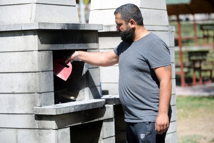 Başkentliler soluğu Yakacık’ta aldı