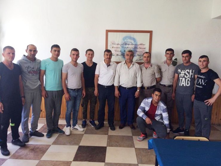 Belediye Başkanı Fatih Çalışkan’dan asker ve polislere bayram ziyareti