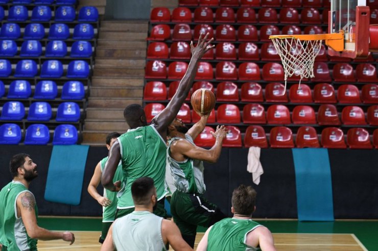 Büyükşehir Basket takımı hazırlık maçları için parkeye çıkıyor