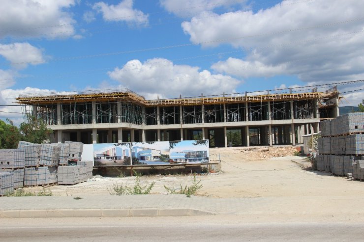 Yenice Devlet Hastanesi inşaatı hızla yükseliyor