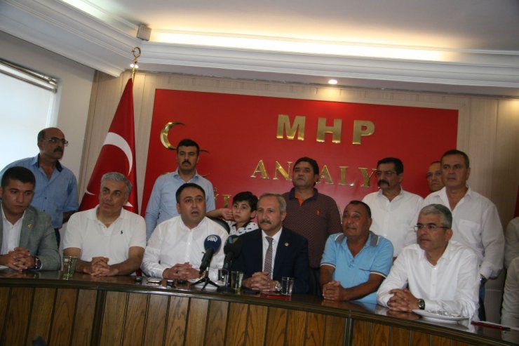 MHP Antalya İl Başkanlığı’nda bayramlaşma