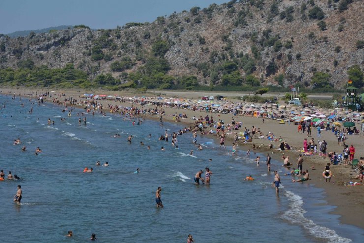 Güney Ege sahillerinde bayram tatili yoğunluğu yaşandı