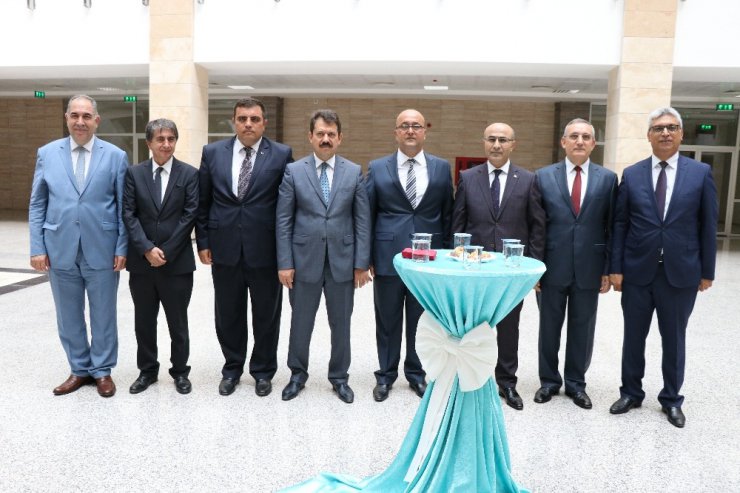 Adana’da adli yıl kokteylle açıldı