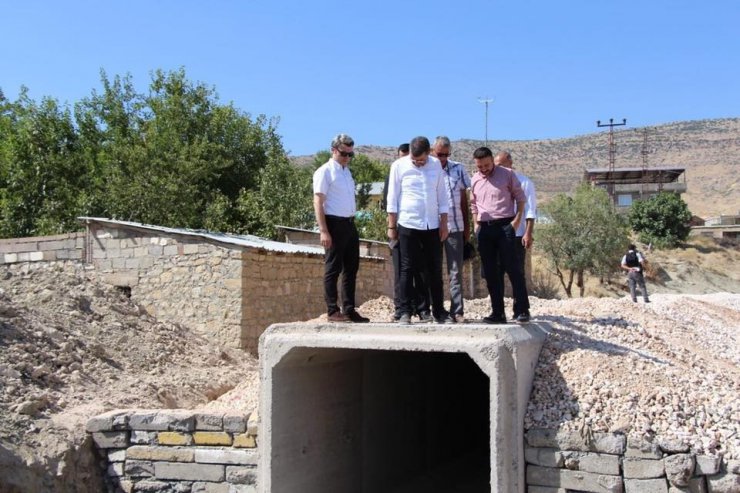 Hani’de kırsal mahallelere hizmet seferberliği devam ediyor