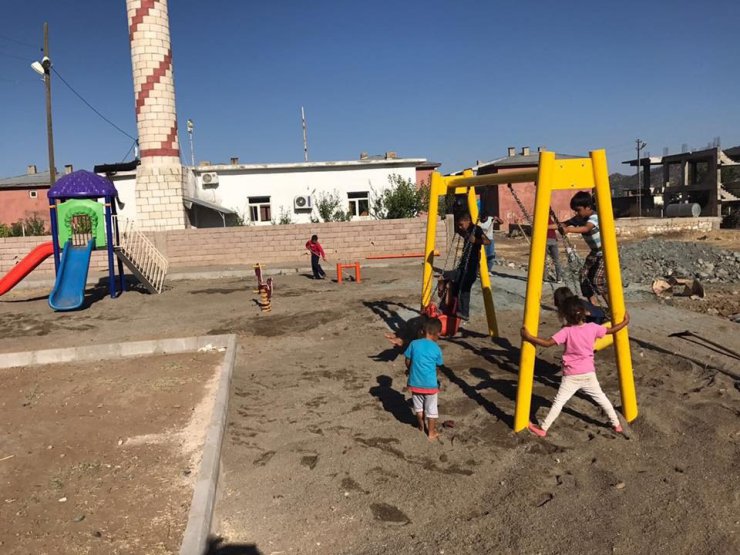 Hani Belediyesi mahallelere yeni parklar kazandırmaya devam ediyor