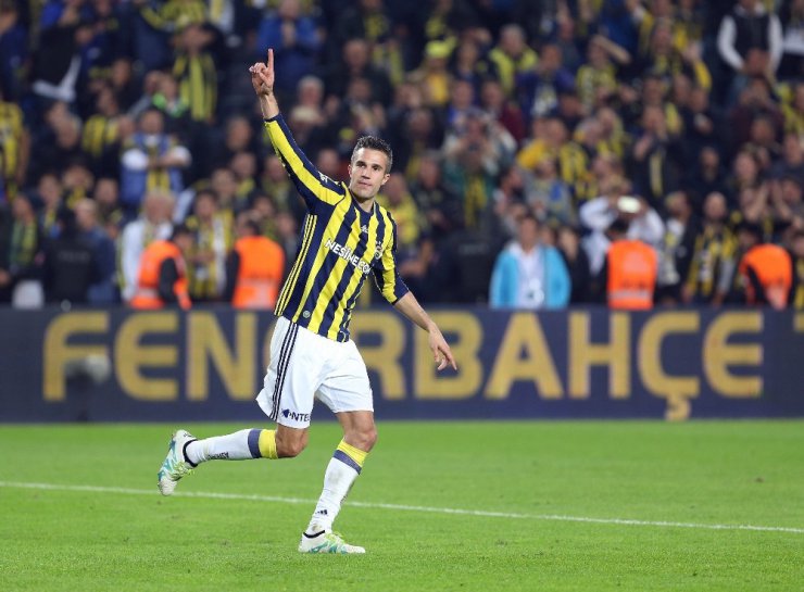 Fenerbahçe’de Van Persie şoku