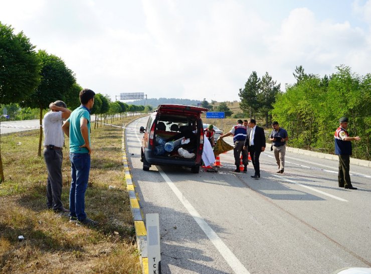 Kazada 60 metre sürüklenen kadın hayatını kaybetti