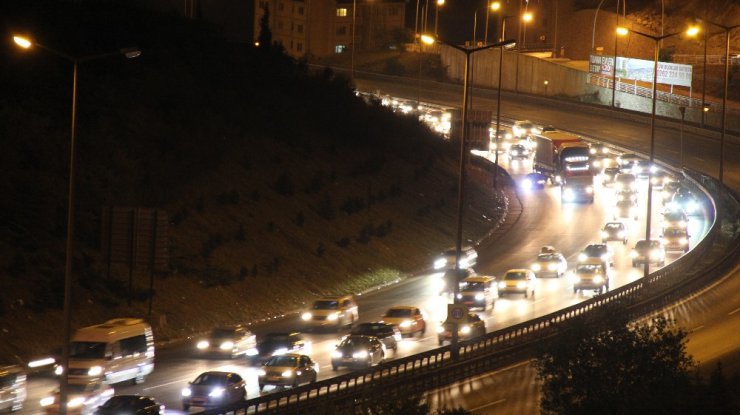 Tatil dönüşü yoğunluğu TEM’de bitmiyor