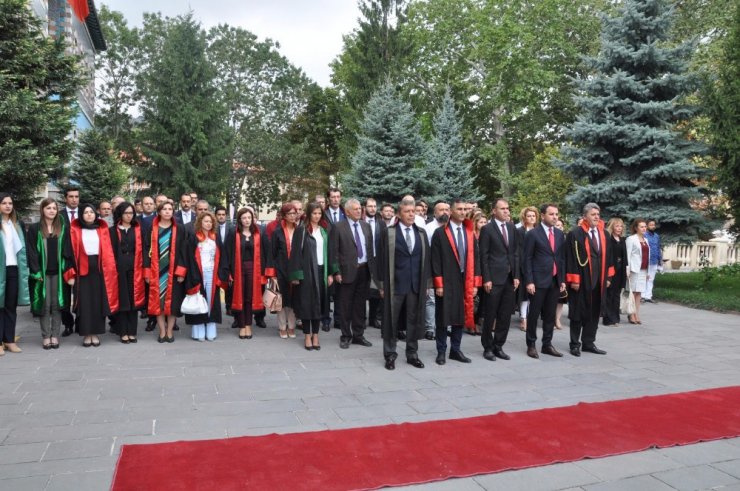 Kütahya’da yeni adli yıl törenle açıldı