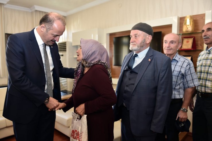 Mamak’ta mesainin ilk günü bayramlaşma ile başladı