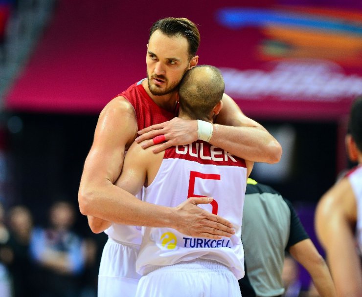 A Milli Erkek Basketbol Takımı, Letonya’ya karşı