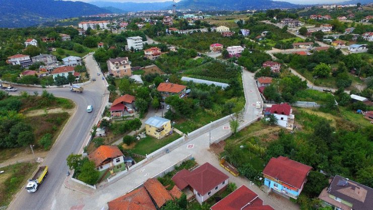 10 günde 10 bin metrekare parke yol