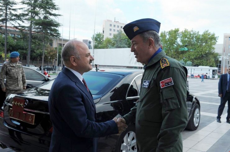 Genelkurmay Başkanı Akar Eskişehir’de