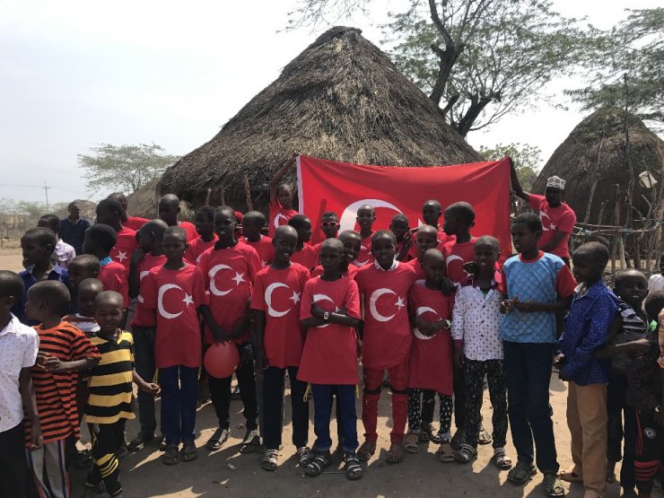 Kurban yardımları Afrikalılara sevinç gözyaşı döktürdü