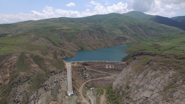 Orman ve Su İşleri Bakanlığı Erzurum’un münbit topraklarını suya kavuşturmaya devam ediyor