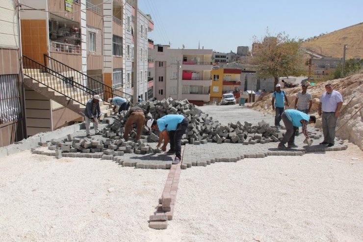 Eyyübiye’de yol yapım çalışmaları sürüyor