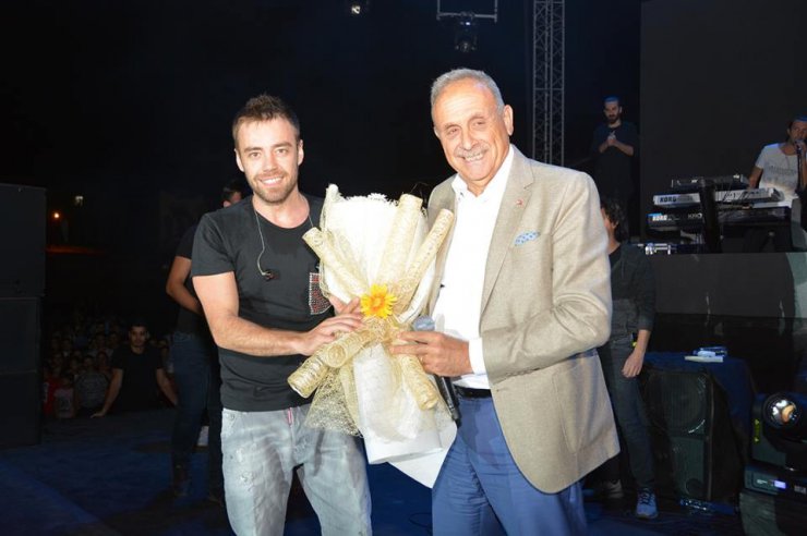 Murat Dalkılıç konserine yoğun ilgi