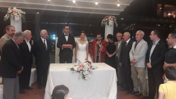 Trabzonspor eski başkanları düğünde bir araya geldi