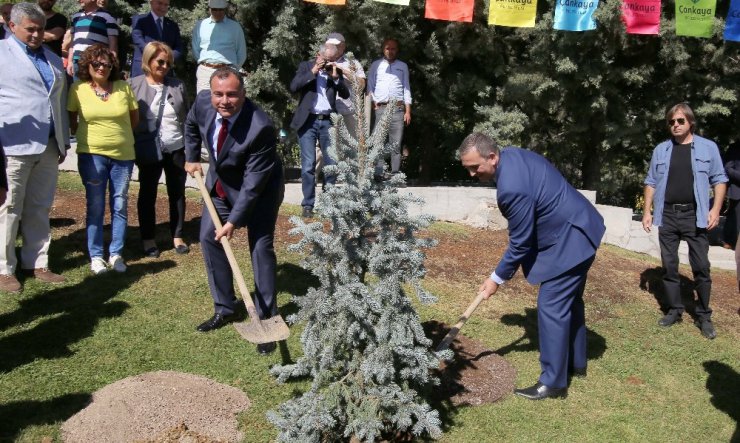 Çankaya’da dostluk adına Gürcistan’ın başkenti Tiflis’in adını taşıyan park açıldı