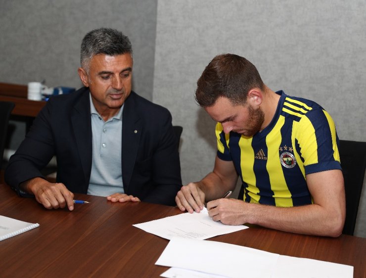 Vincent Janssen Fenerbahçe’de