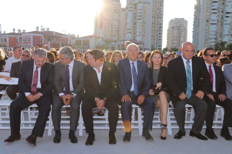 İzmir yeni eğitim yuvasına kavuştu