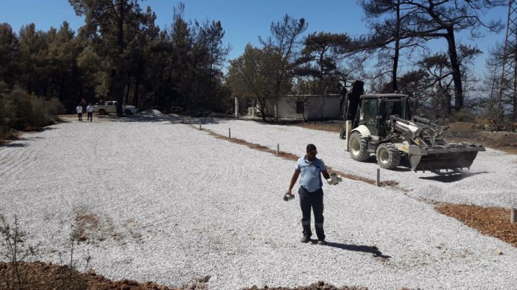 Zeytinköy’de çadır ve konteyner yaşam alanı oluşturuluyor