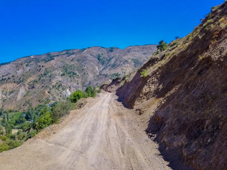 Kozluk-Üçyaka yolu genişletiliyor