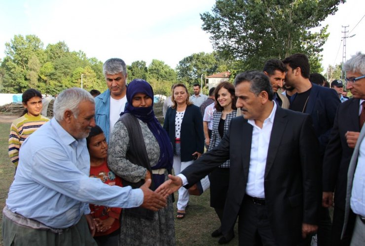 Vali Kaymak: "Türk-Kürt kavgası çıkarmaya çalışıyorlar"