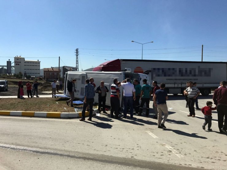 Samsun’da tır ile midibüs çarpıştı: 7 yaralı