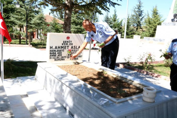 Yozgat’ta zabıta ekiplerinden şehitliğe ziyaret