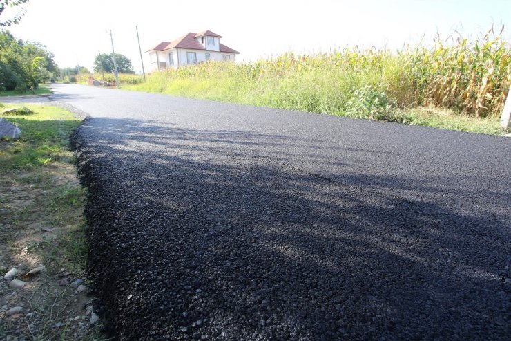 Yenimahalle’de sıcak asfalt serimleri hızlandı