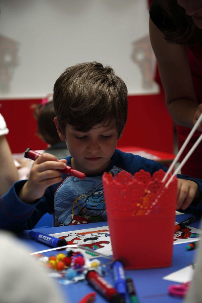 Ataşehir’de çocuklar okul ihtiyaçlarını kendi zevklerine göre hazırlayacak