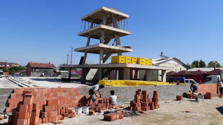 Mehmetağa Mahallesi semt meydanına kavuşuyor