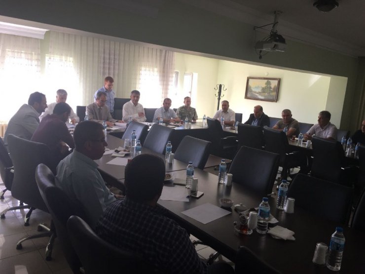 Tatvan’da okul güvenliği toplantısı