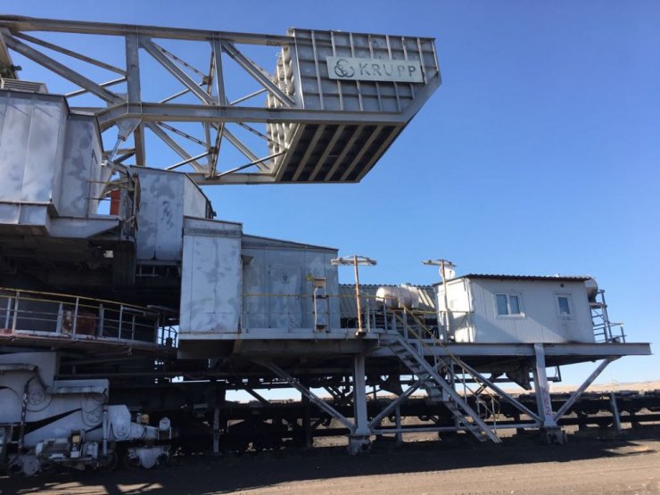 Kopan kömür parçasının altında kalan işçi hayatını kaybetti