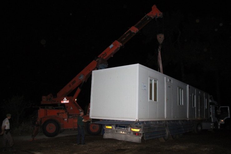 Yangınzedeler için konteynerler kurulmaya başlandı