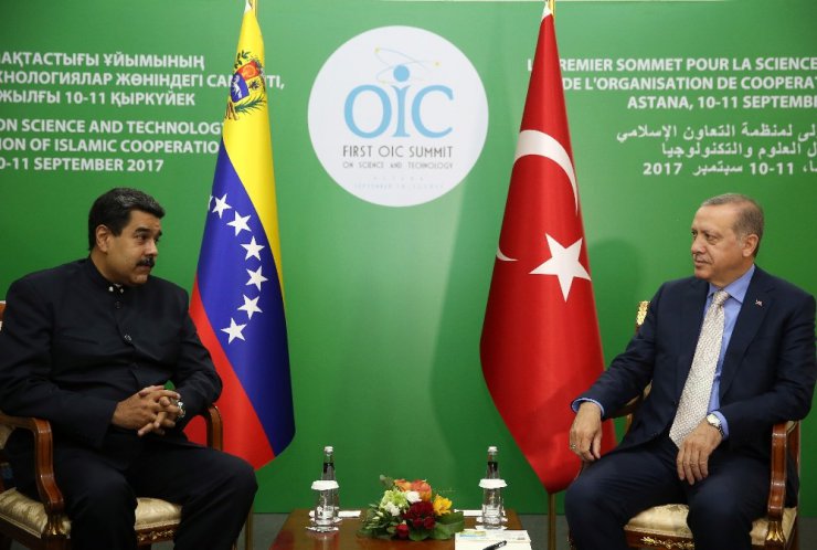 Cumhurbaşkanı Erdoğan, Venezuela Devlet Başkanı Maduro ile bir araya geldi