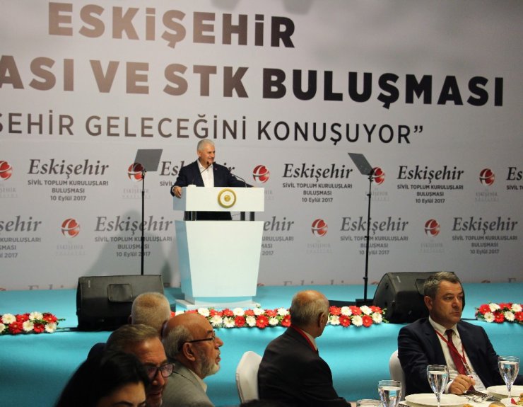 Başbakan Yıldırım: “15 Temmuz’da Eskişehir’in ayrı bir yeri vardır”