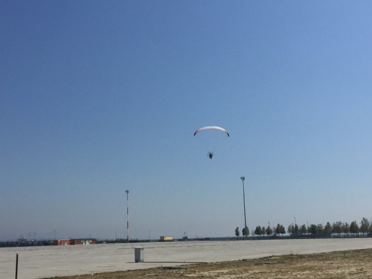 Paramotor ile İstanbul’u havadan gezdiler