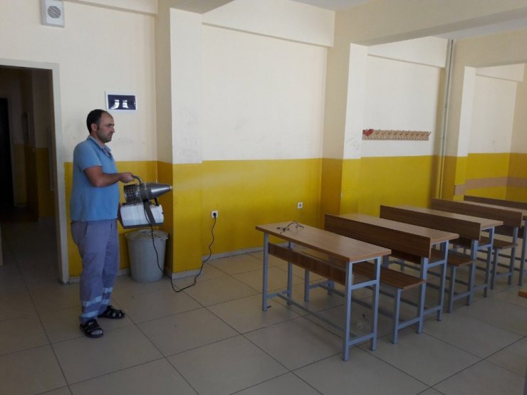 İpekyolu Belediyesinden okul temizliği