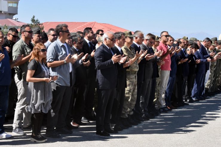 Şehit polis memuru memleketine uğurlandı