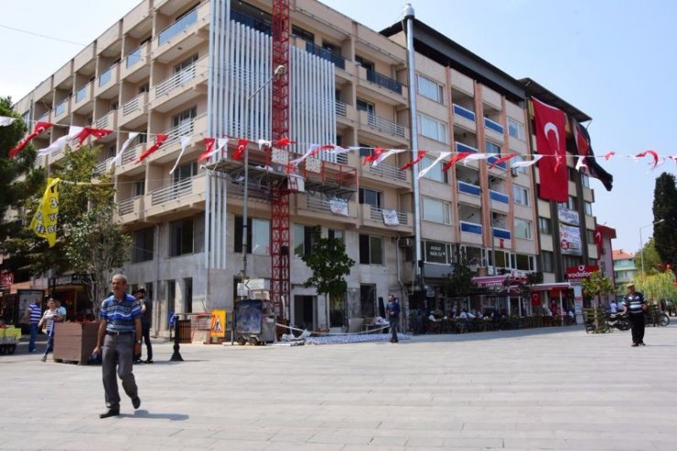 Alaşehir Belediyesi yeni hizmet binası için gün sayıyor